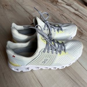 On Running Cloudswift Womens Running Shoes